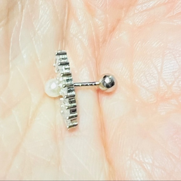 Silk Hand Fan Pearl Baguette Crystal CZ Silver S925 Stud Earring 1pc - Picture 6 of 11